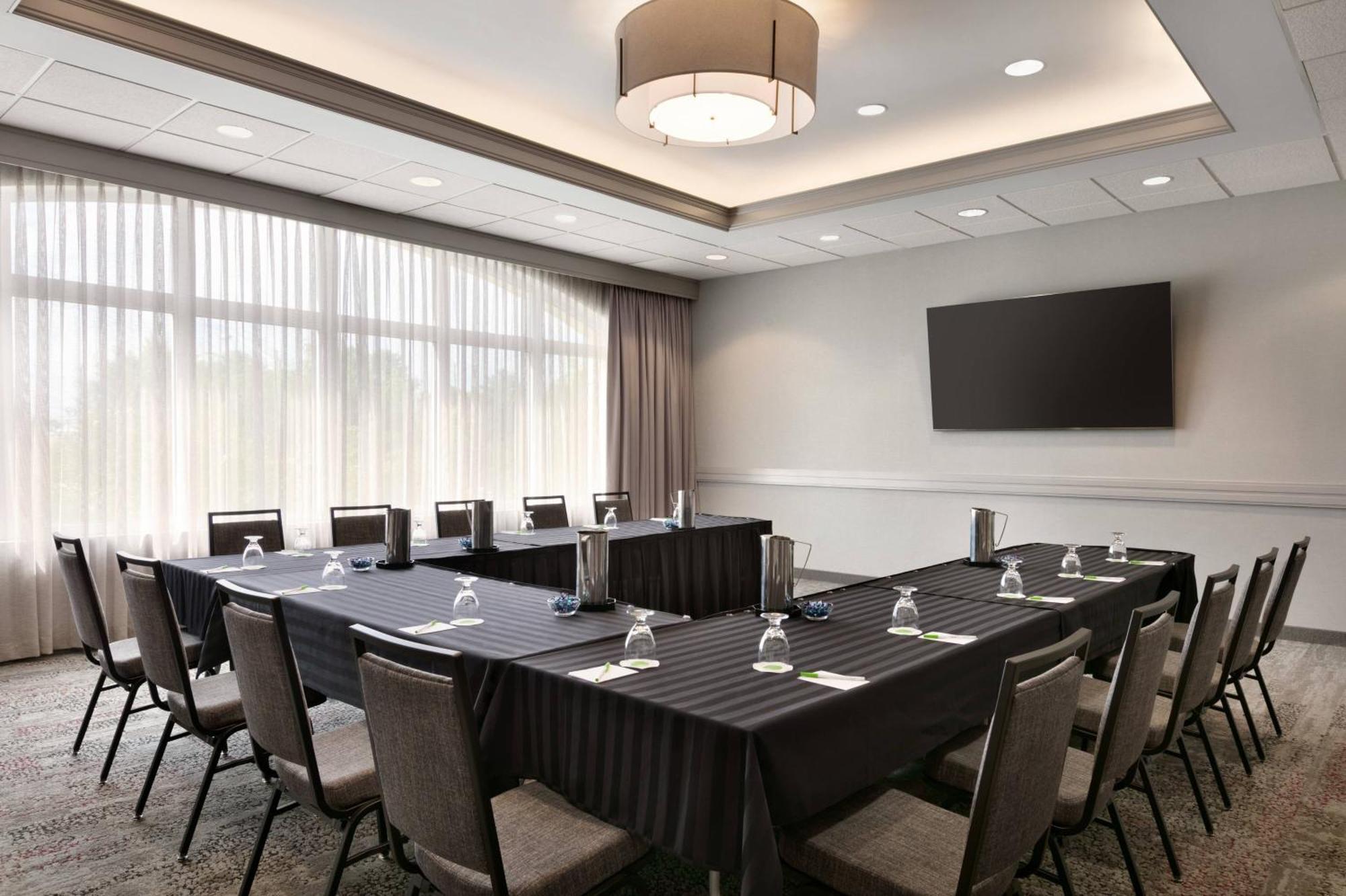 Courtyard By Marriott Tysons Mclean Hotel Tysons Corner Bagian luar foto