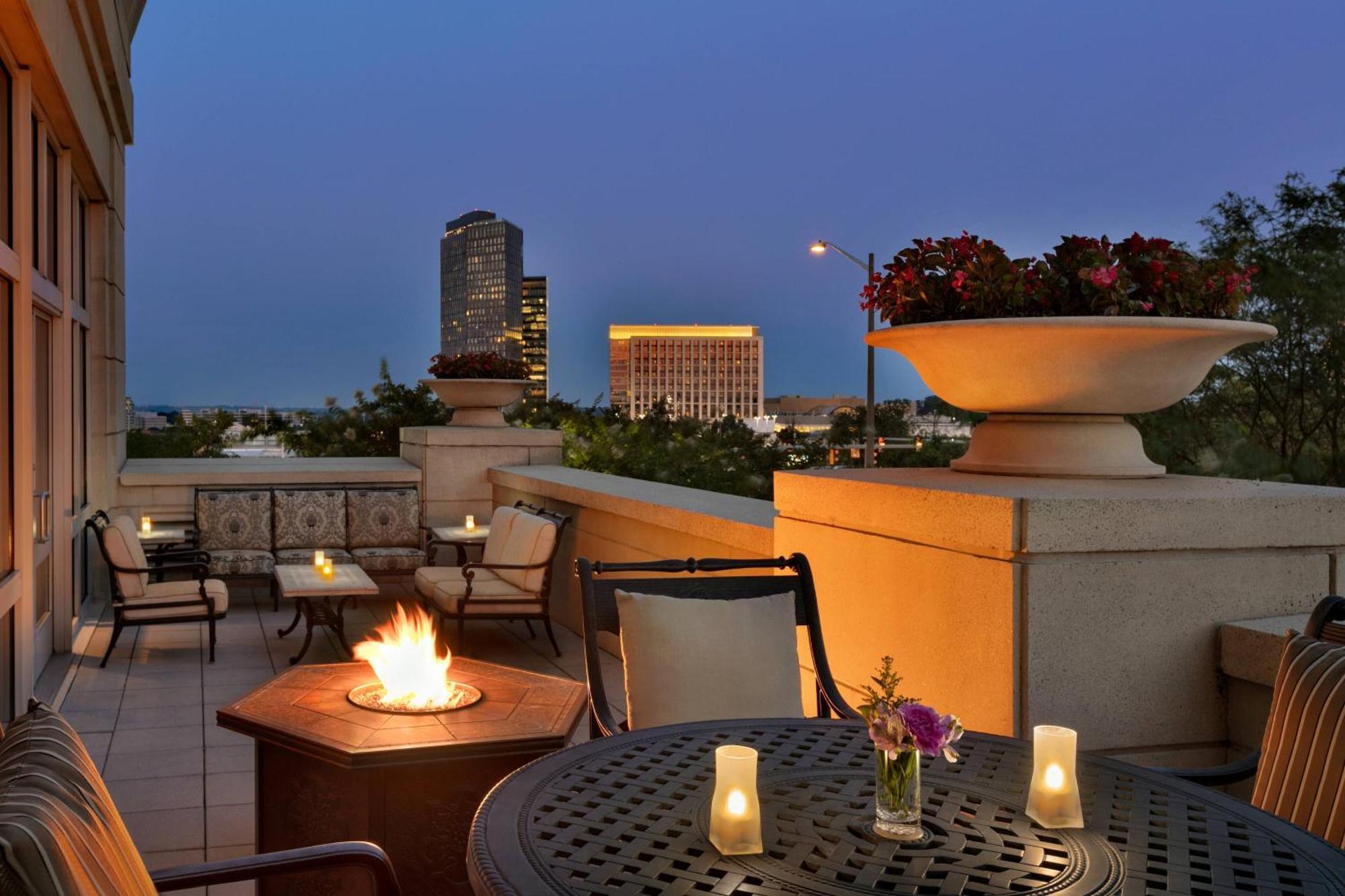 Courtyard By Marriott Tysons Mclean Hotel Tysons Corner Bagian luar foto