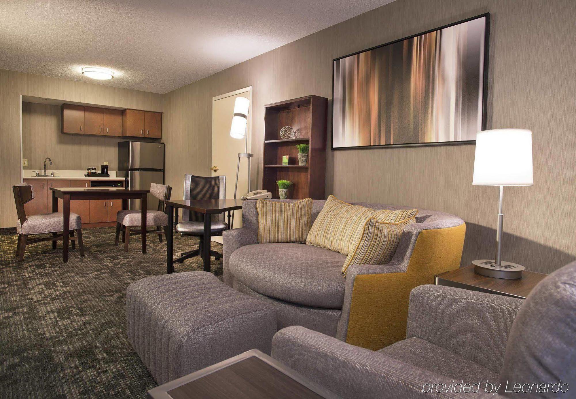 Courtyard By Marriott Tysons Mclean Hotel Tysons Corner Bagian luar foto